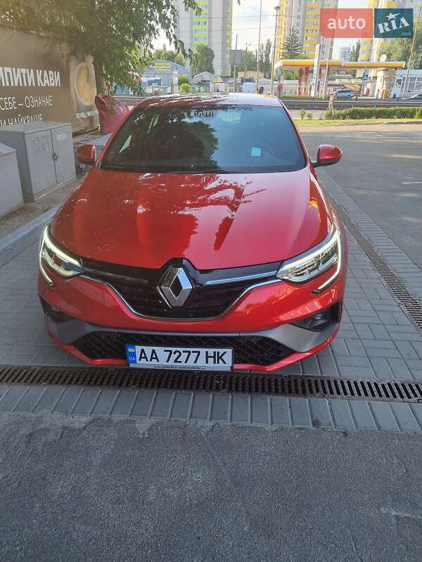 Хэтчбек Renault Megane 2021 в 