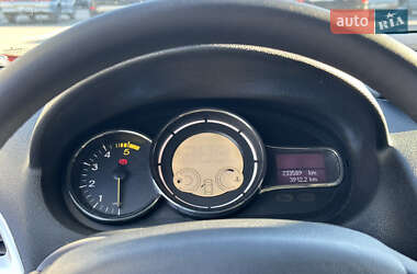 Купе Renault Megane 2010 в 