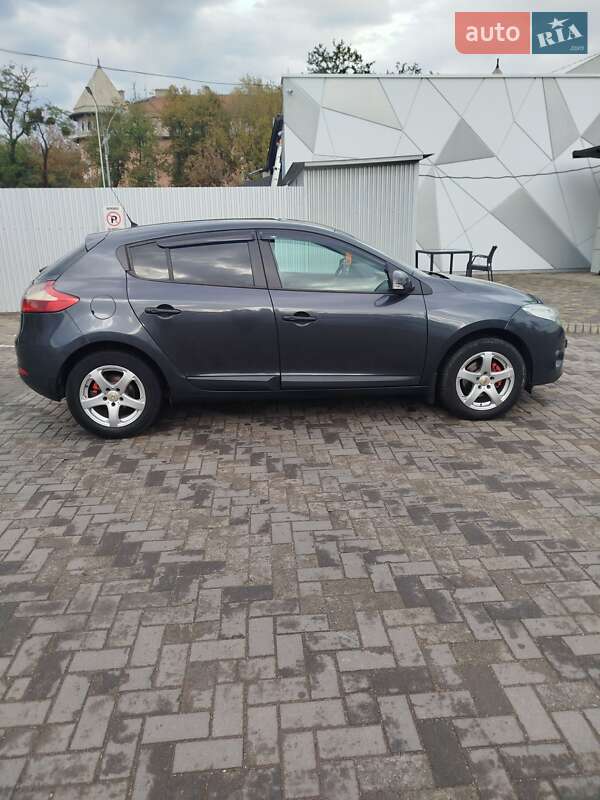 Хетчбек Renault Megane 2009 в Чернівцях фото 12 Хетчбек Renault Megane 2009 в Чернівцях