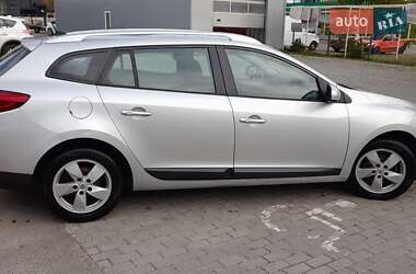 Универсал Renault Megane 2011 в 