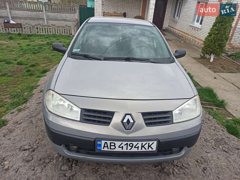 Седан Renault Megane 2005 в Томашполі