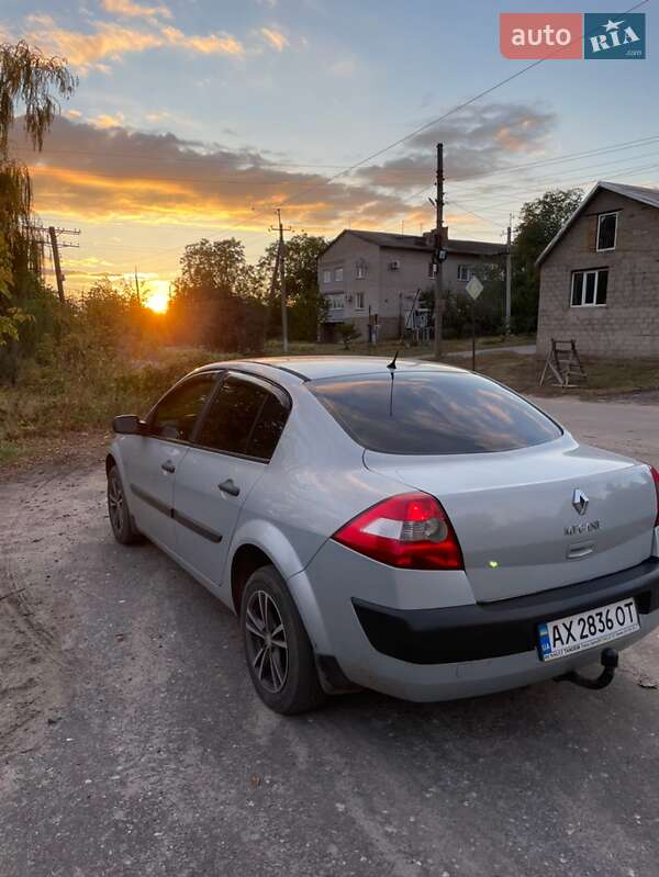 Седан Renault Megane 2004 в Краснограде