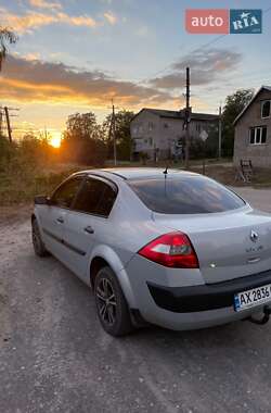 Седан Renault Megane 2004 в Краснограде