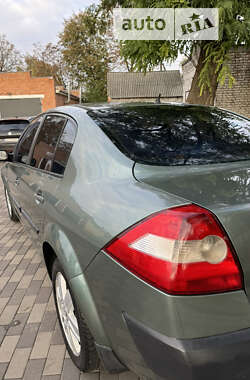 Седан Renault Megane 2004 в 