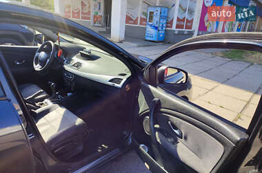 Хэтчбек Renault Megane 2010 в 