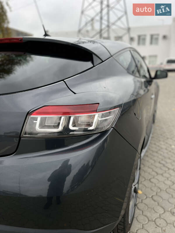 Купе Renault Megane 2011 в Чернівцях