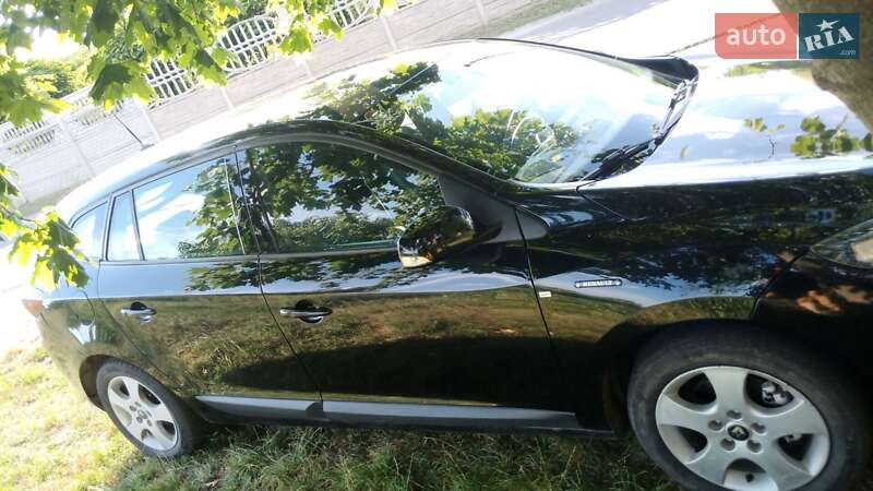 Универсал Renault Megane 2011 в Ладыжине фото 12 Универсал Renault Megane 2011 в Ладыжине