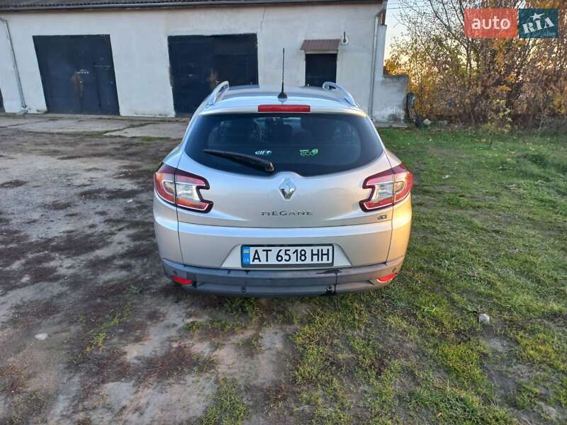 Універсал Renault Megane 2014 в Мурованих Курилівцях