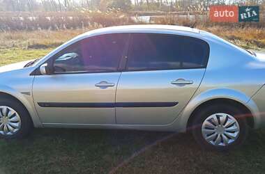 Седан Renault Megane 2004 в 