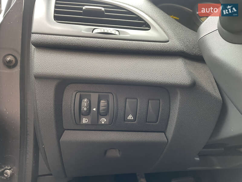 Универсал Renault Megane 2010 в Староконстантинове фото 19 Универсал Renault Megane 2010 в Староконстантинове