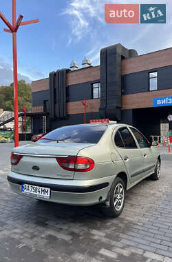 Седан Renault Megane 2003 в Киеве