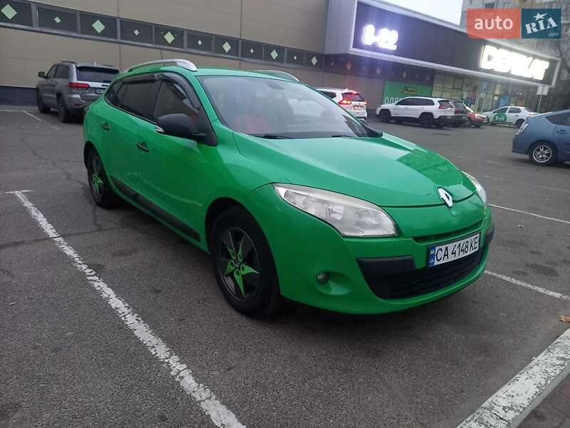 Универсал Renault Megane 2011 в Черкассах фото 2 Универсал Renault Megane 2011 в Черкассах