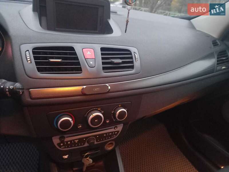 Универсал Renault Megane 2011 в Черкассах фото 38 Универсал Renault Megane 2011 в Черкассах