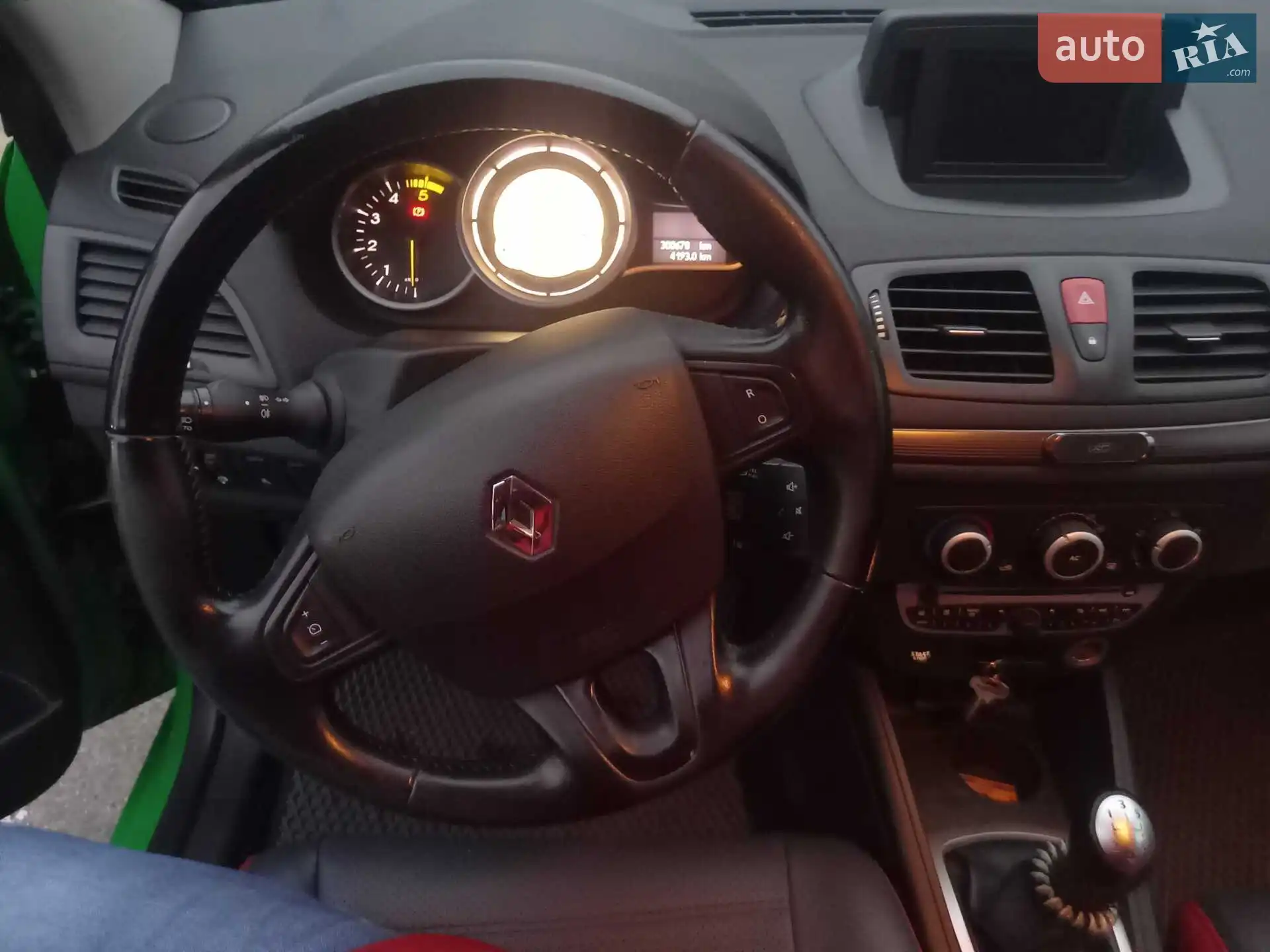 2011 Renault Megane - мініатюра 42
