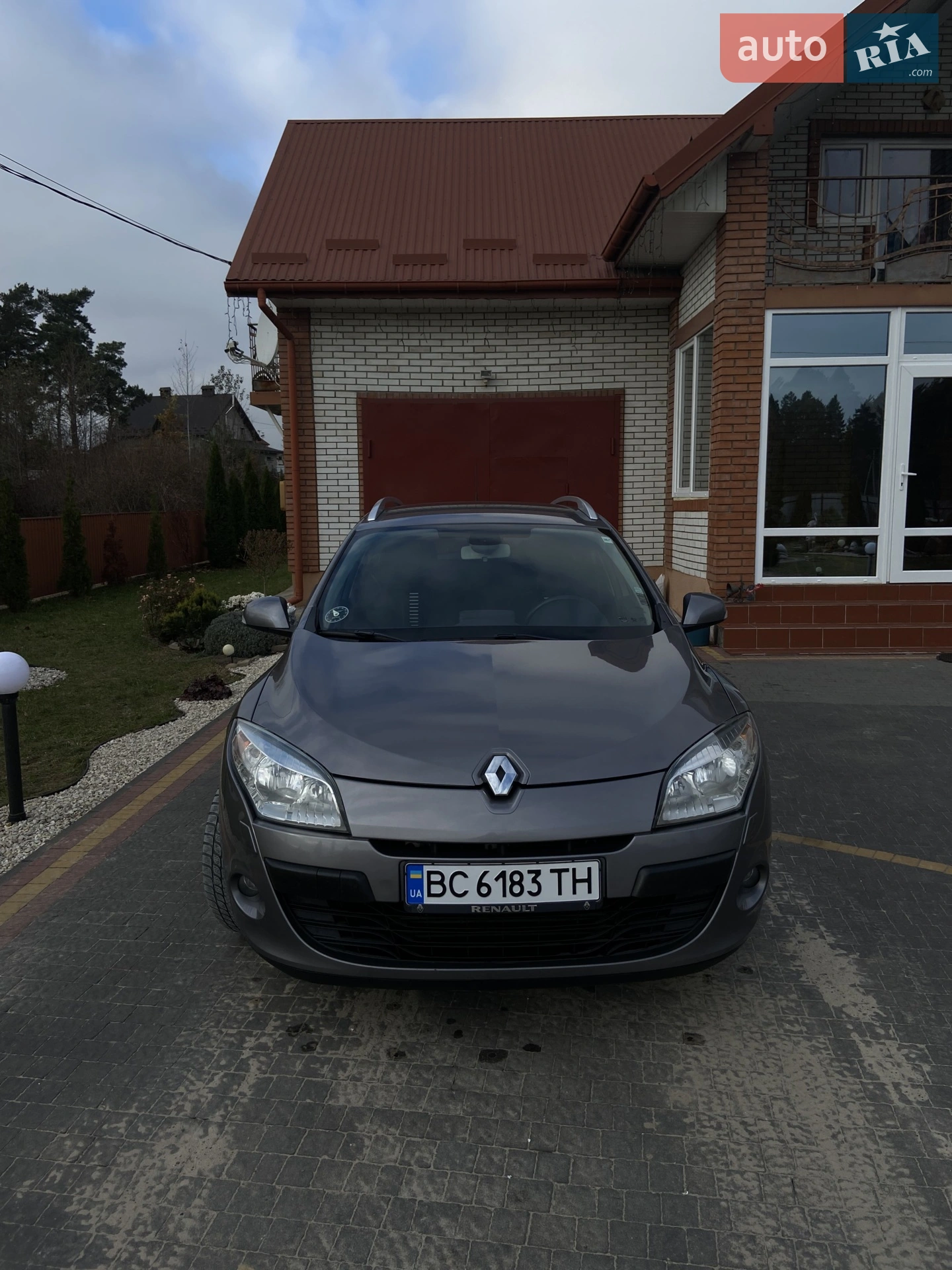 2012 Renault Megane - мініатюра 12
