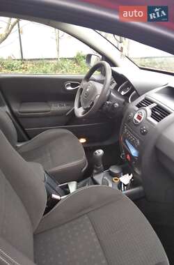 Универсал Renault Megane 2005 в 