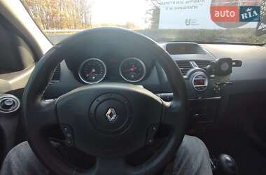 Хэтчбек Renault Megane 2005 в 