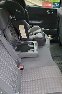 Универсал Renault Megane 2006 в 