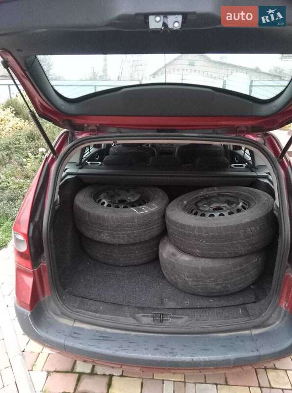 Универсал Renault Megane 2005 в Чернобае