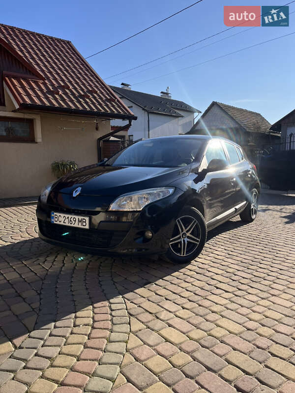 Хэтчбек Renault Megane 2009 в Николаеве фото 3 Хэтчбек Renault Megane 2009 в Николаеве