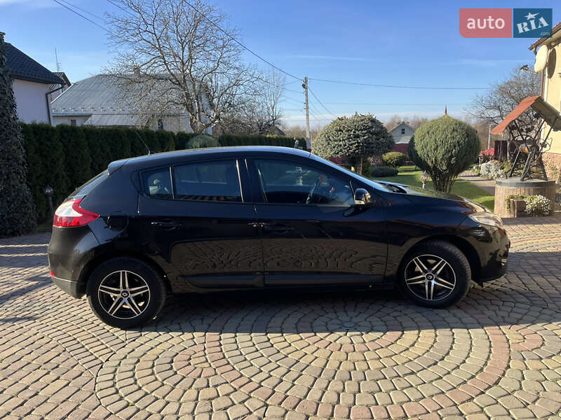 Хэтчбек Renault Megane 2009 в Николаеве фото 6 Хэтчбек Renault Megane 2009 в Николаеве