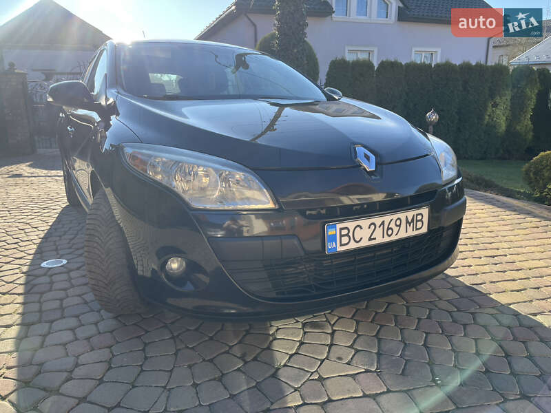 Хэтчбек Renault Megane 2009 в Николаеве фото 14 Хэтчбек Renault Megane 2009 в Николаеве