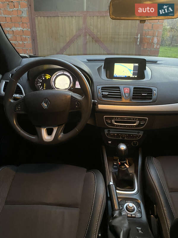 Кабриолет Renault Megane 2011 в Хусте