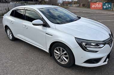 Седан Renault Megane 2017 в 