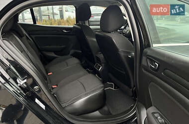 Хэтчбек Renault Megane 2017 в 