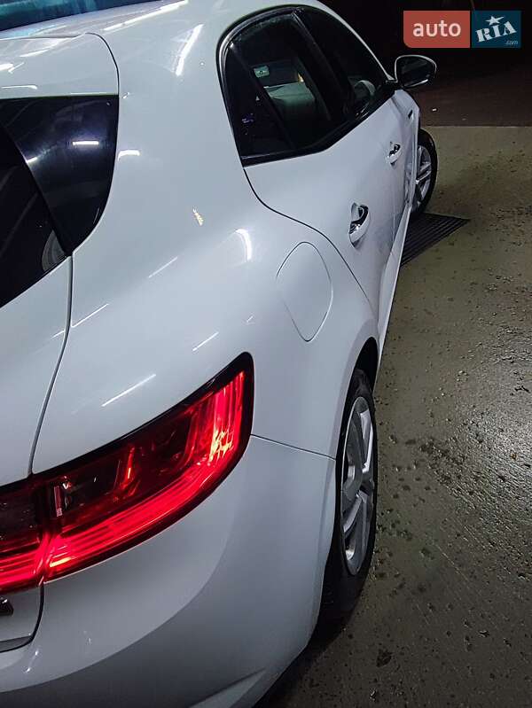 Хэтчбек Renault Megane 2016 в Львове фото 11 Хэтчбек Renault Megane 2016 в Львове