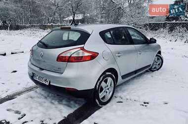 Хэтчбек Renault Megane 2012 в Золочеве