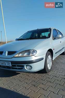 Седан Renault Megane 1999 в Рени