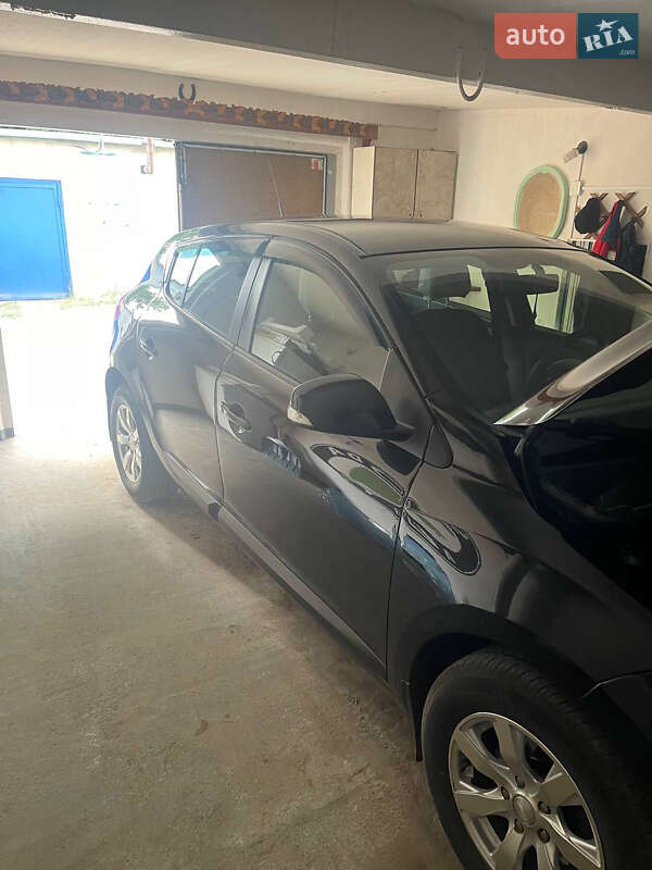 Хэтчбек Renault Megane 2012 в Полтаве фото 11 Хэтчбек Renault Megane 2012 в Полтаве
