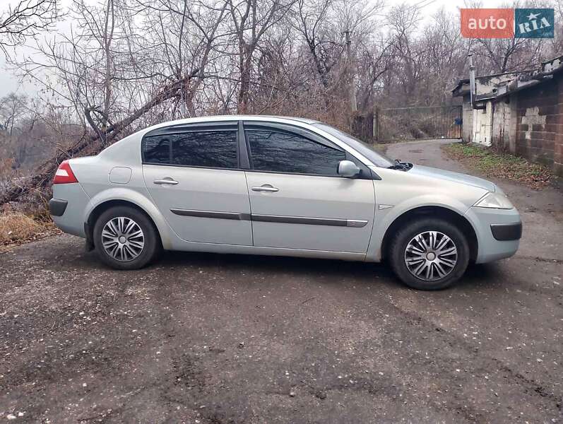 Седан Renault Megane 2003 в Кам'янському