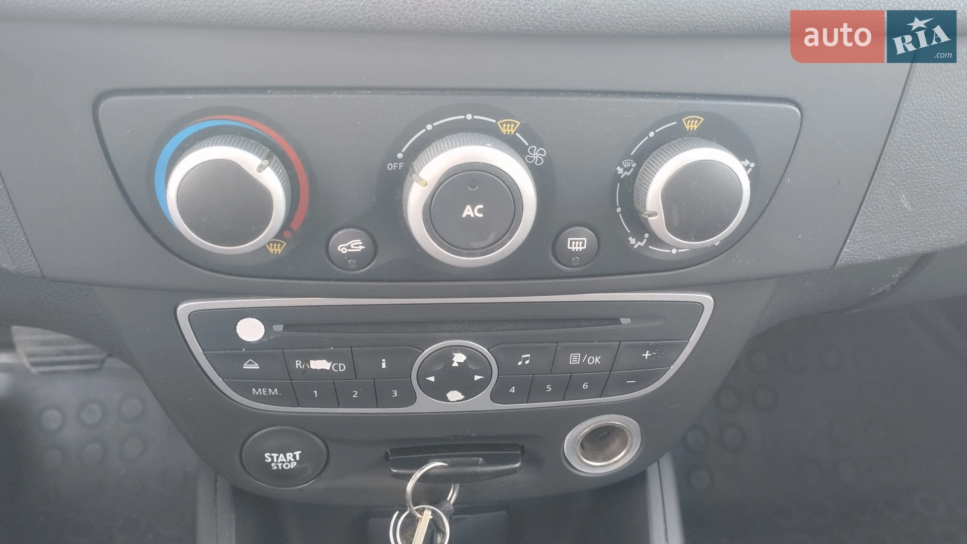 2010 Renault Megane - мініатюра 14