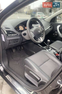 Универсал Renault Megane 2011 в 
