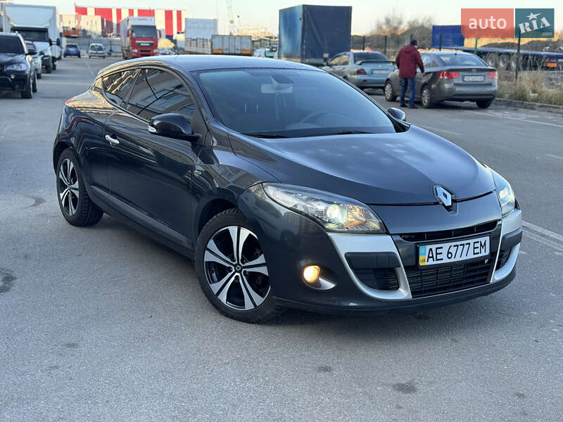 Купе Renault Megane 2011 в Дніпрі