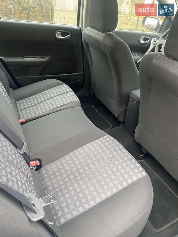 Универсал Renault Megane 2008 в Ровно фото 4 Универсал Renault Megane 2008 в Ровно