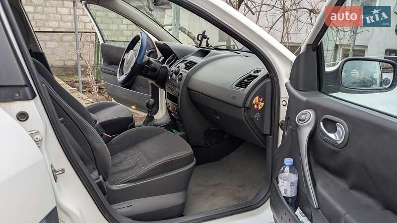 Хетчбек Renault Megane 2005 в Карнаухівці