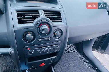 Универсал Renault Megane 2006 в 