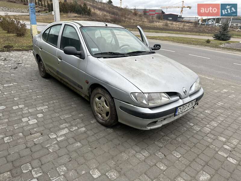 Седан Renault Megane 1998 в Львові