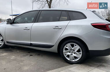 Универсал Renault Megane 2011 в 