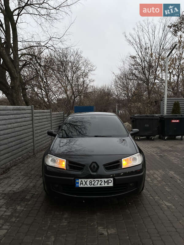 Хетчбек Renault Megane 2009 в 