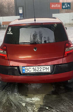 Хэтчбек Renault Megane 2006 в 