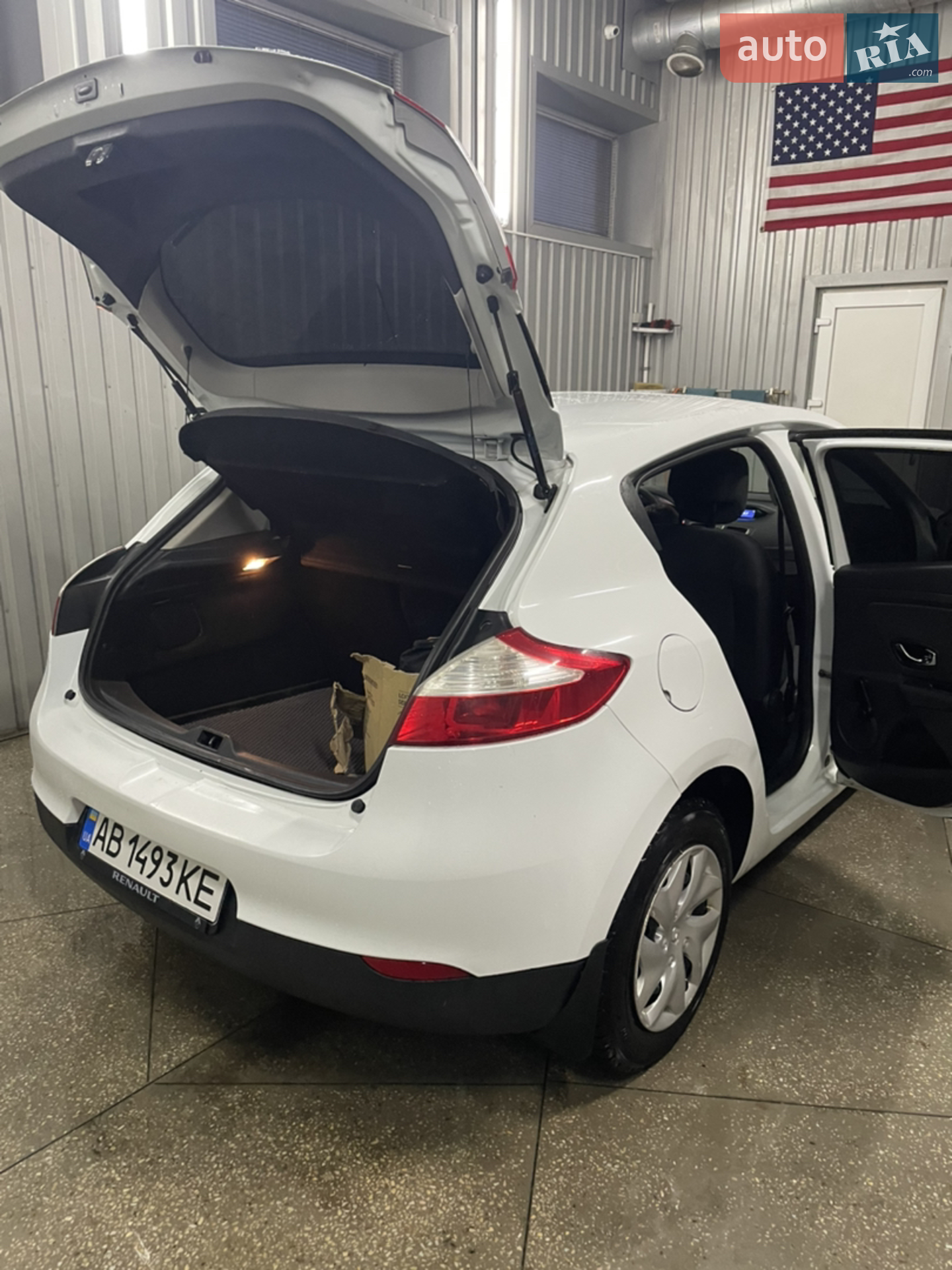 2013 Renault Megane - мініатюра 12