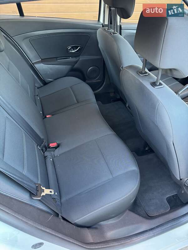 Універсал Renault Megane 2015 в Сумах