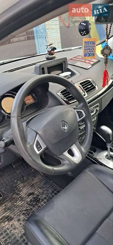Универсал Renault Megane 2011 в Долине