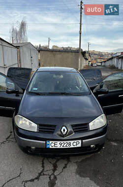 Хетчбек Renault Megane 2004 в Чернівцях