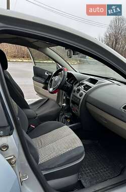 Седан Renault Megane 2004 в 