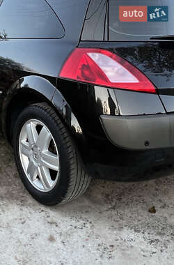 Купе Renault Megane 2005 в 